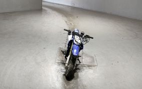 YAMAHA TT-R50 E ..