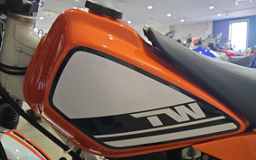 YAMAHA TW225E 20TH ANNIVER SPL ED DG09J