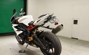 TRIUMPH DAYTONA 675 R 2015