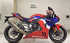HONDA CBR1000RR R 2021 SC82