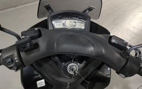 YAMAHA TRICITY 125 SE82J