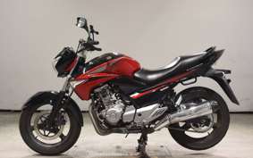 SUZUKI GSR250 2025