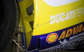 DUCATI 748 MONOPOSTO 2000