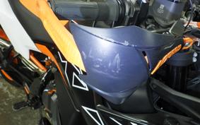 KTM 890 SMT 2023