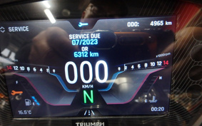 TRIUMPH STREET TRIPLE RS 2021 HDA554