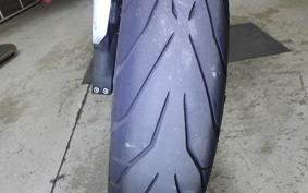 SUZUKI GSR750 2015