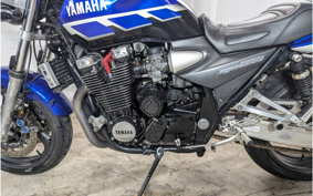 YAMAHA XJR1300 2000 RP03J