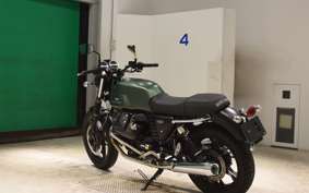 MOTO GUZZI V7 STONE 2014
