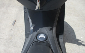 YAMAHA N-MAX 155 SG50J