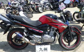 SUZUKI GSR250