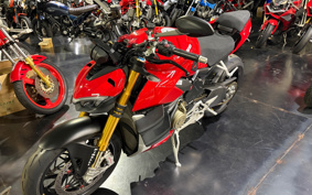 DUCATI STREET FIGHTER V4S 2021 FA00