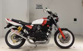 YAMAHA XJR400 2018 4HM
