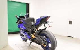 YAMAHA YZF-R6 2018
