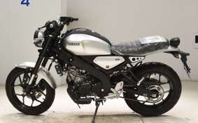 YAMAHA XSR125 1983 RE46J