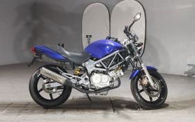 HONDA VTR 250 MC33