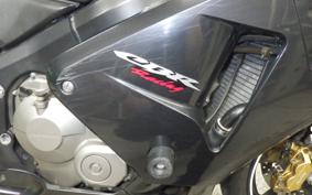 HONDA CBR600RR 2004 PC37