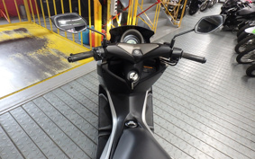 YAMAHA N-MAX SE86J