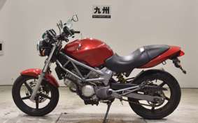 HONDA VTR 250 2025 MC33