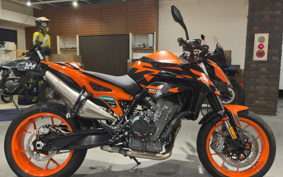 KTM 890 DUKE GP 2024 TU940