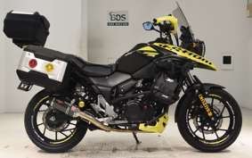 SUZUKI Vｽﾄﾛｰﾑ250