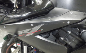 YAMAHA YZF-R1 2005