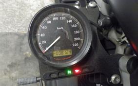 HARLEY XL883N 2011
