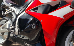 HONDA CBR600RR 2013 PC40