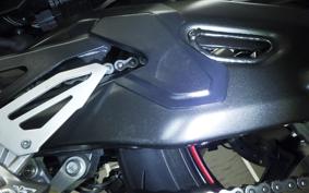 YAMAHA MT-10 2016