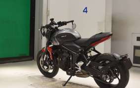 TRIUMPH TRIDENT 660 2024