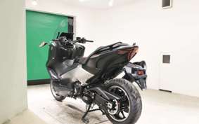 YAMAHA T-MAX 560 2026 SJ21J