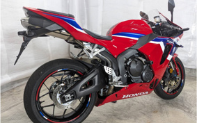 HONDA CBR600RR 2024 PC40