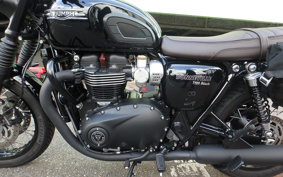 TRIUMPH BONNEVILLE T120 BLACK 2023 DAD75H