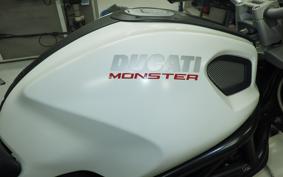 DUCATI MONSTER 696 2013
