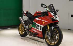 DUCATI DUCATI パニガーレV2ベイリス 2018