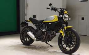 DUCATI SCRAMBLER ICON 2015