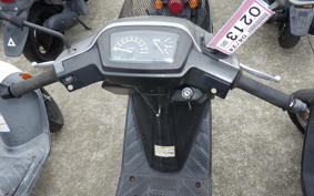 SUZUKI ADDRESS V100 CE11A