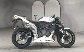 HONDA CBR600RR PC40