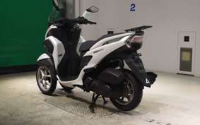YAMAHA TRICITY 125 SE82J