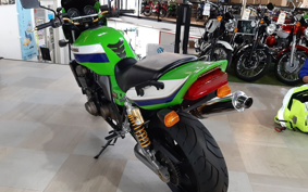 KAWASAKI ZRX1200 R 2004 ZRT20A