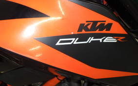 KTM 690 DUKE R 2017