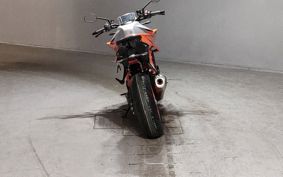 KTM 1290 SUPER  DUKE R V3940