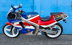 HONDA CBR250R MC19