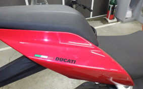 DUCATI STREETFIGHTER V2 2022