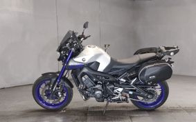 YAMAHA MT-09 RN34J