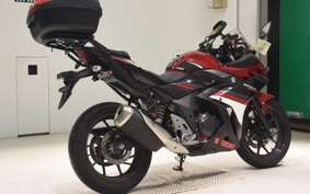 SUZUKI GSX250R 2023