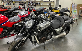 YAMAHA VMAX 2013 VP29