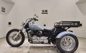 YAMAHA DRAGSTAR 250 TRIKE VG02J