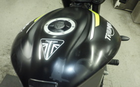 TRIUMPH STREET TRIPLE RS 2022