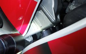 YAMAHA YZF-R7 2001