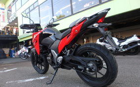 SUZUKI STROM SX 8BK